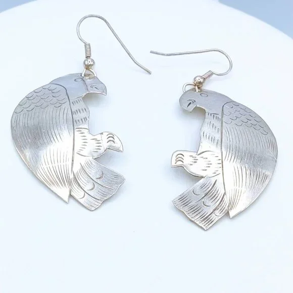 Vintage Silver Etched Bird Hawk Dangle Earrings - Picture 4 of 12
